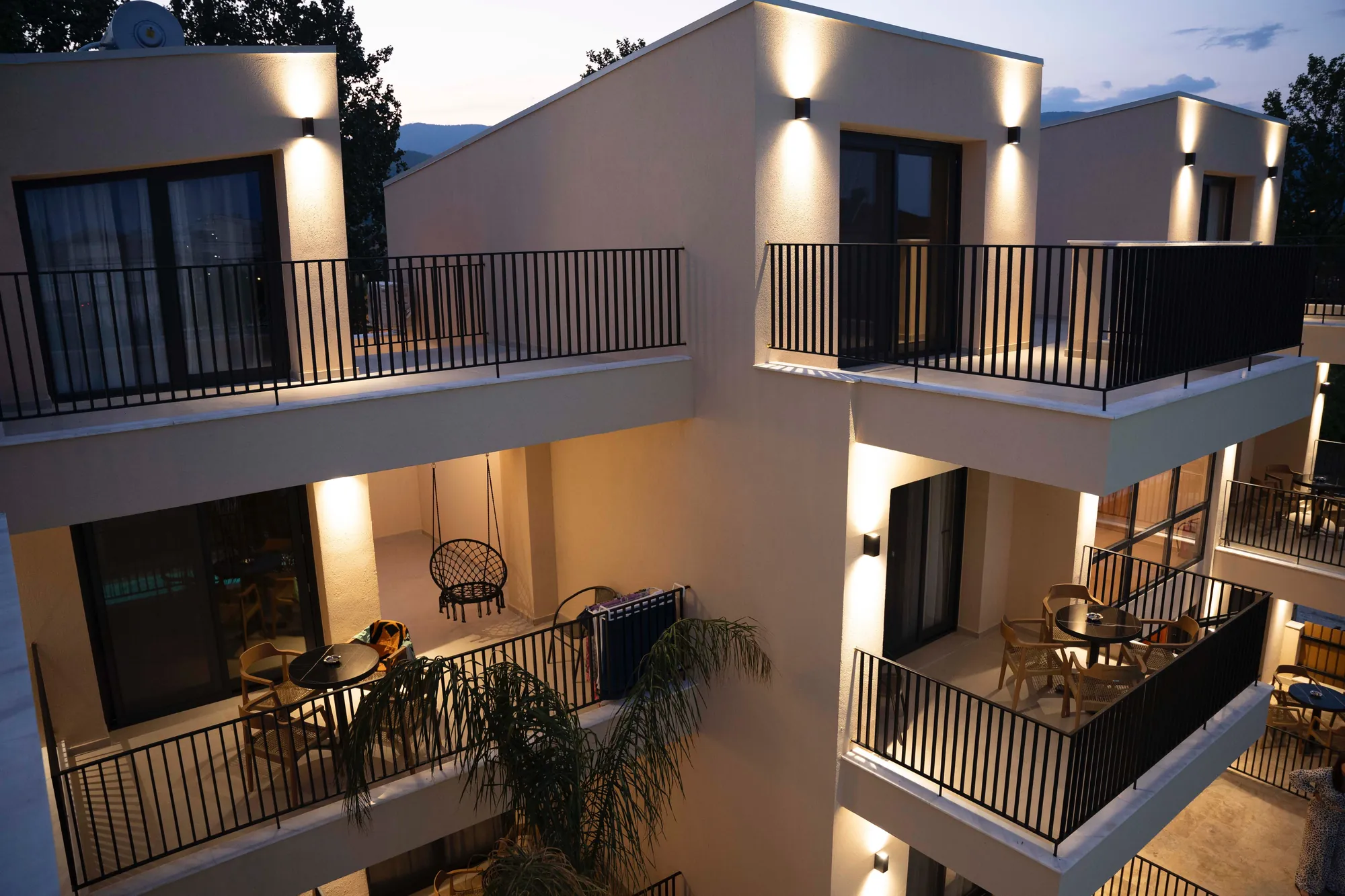 Palm Suites in Nea Vrasna